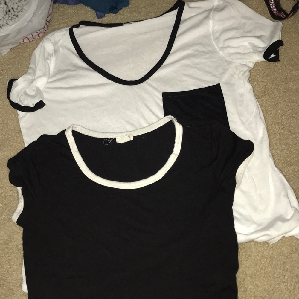 Black and white crop tee bundle!